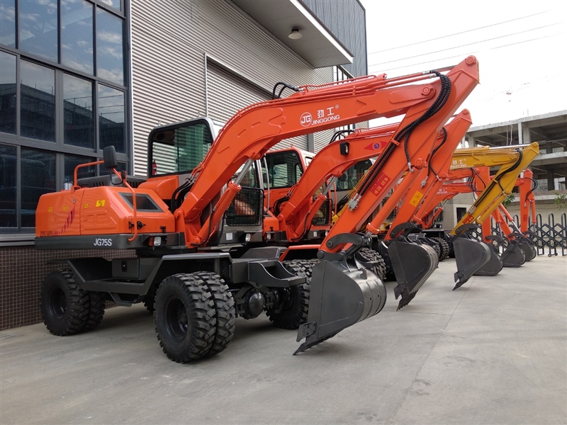 excavator with grapple