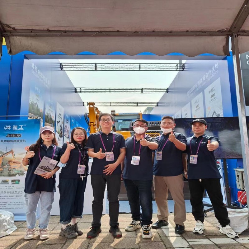 Report on the Exhibition of JG Excavators at the Guangzhou Import and Export Trade Fair in China